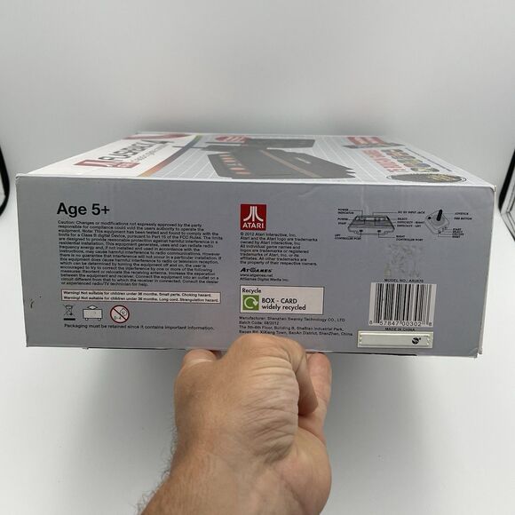 Atari Flashback 4 Classic Game Console 40th Anniversary - 75 Games WITH POSTER - Picture 12 of 16